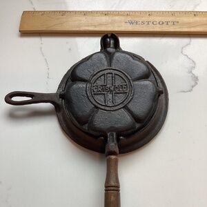 Griswold cast iron toy/ salesman sample waffle